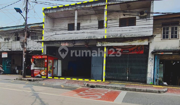 Dijual tanah dan bangunan luas 610 m2 di Jembatan Besi raya, Tambora, Jakarta Barat