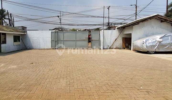Di jual Gudang + Workshop + Office 2200 m2 siap pakai baru Renovasi di kapuk kamal raya. Di jual Gudang + Workshop + Office 2200 m2 siap pakai baru Renovasi di kapuk kamal raya.