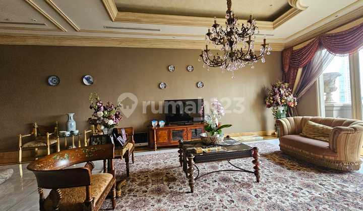 Da vinci Penthouse 4 BR High Level Luxurious Apartment di jakarta selatan
