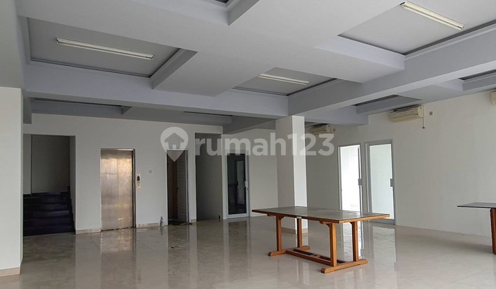 For Sale, 4.5-Story Terraced Shophouse in Tanah Kusir, Strategic Location. Bintaro Raya, South Jakarta 2