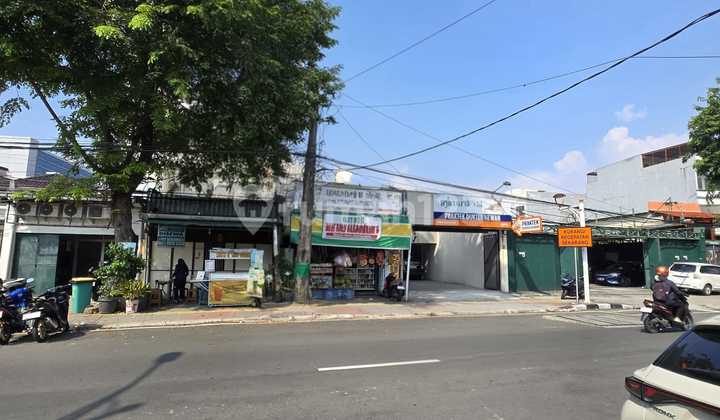 3-Storey Business Space in Petojo Raya, in front of Restaurant Central, Central Jakarta 3-Storey Business Space in Petojo Raya, in front of Restaurant Central, Central Jakarta