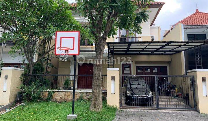 Dijual Rumah 2 lantai di Graha Family, Surabaya 1