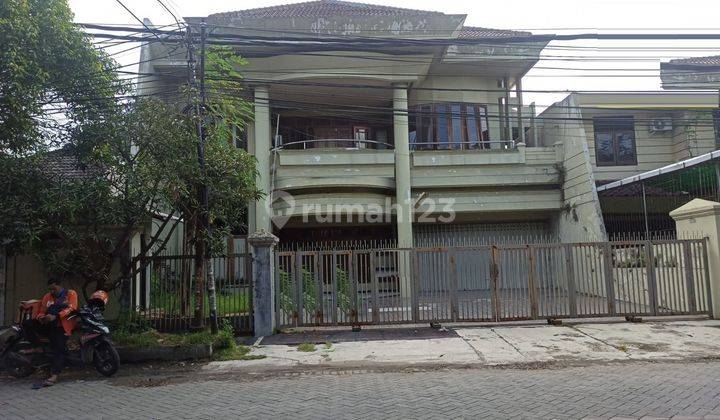 Rumah 2 Lantai Disewakan di Panjang Jiwo Permai, Surabaya 1