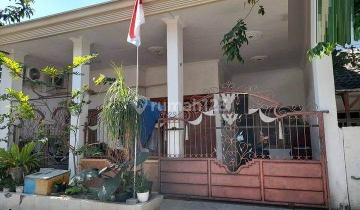 Rumah SHM Dijual di Griya Kebraon, Surabaya 1