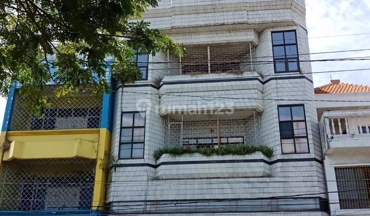 2 Ruko Jadi 1 Disewakan Strategis di Jalan Kapasan Surabaya 1