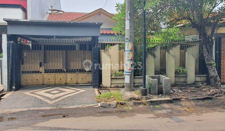 Dijual Rumah SHM di Jalan Raya Sukomanunggal Jaya Surabaya 1