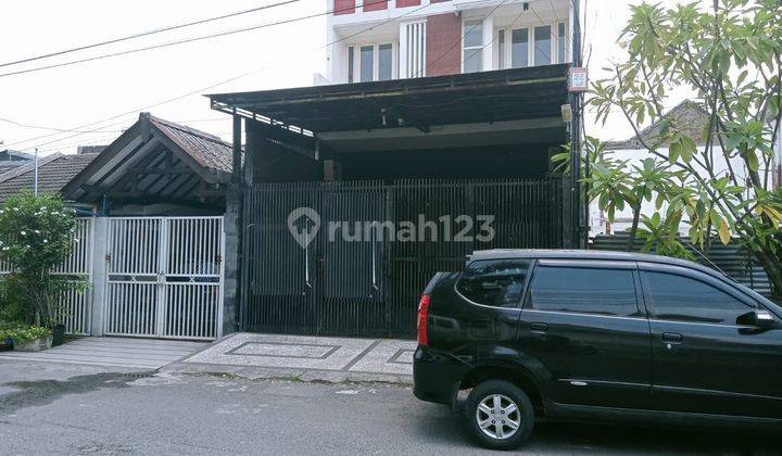 Rumah SHM Dijual di Raya Darmo Perrmai Selatan Surabaya 1