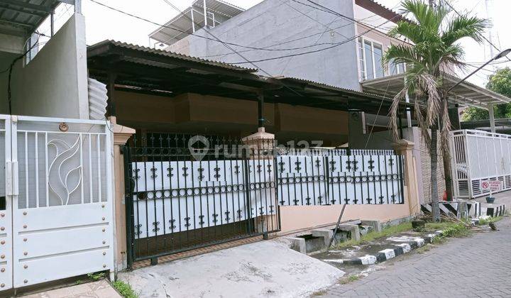 Rumah SHM Dijual di Simpang Darmo Permai Selatan Surabaya 1