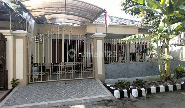 Dijual Rumah SHM di Simpang Darmo Permai Selatan, Surabaya 1