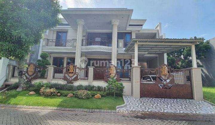 Rumah 2 Lantai Dijual di Graha Family Surabaya 1