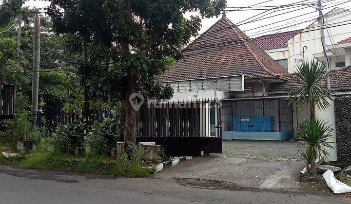 Rumah Disewakan di Jl Dr Soetomo Surabaya Pusat 1
