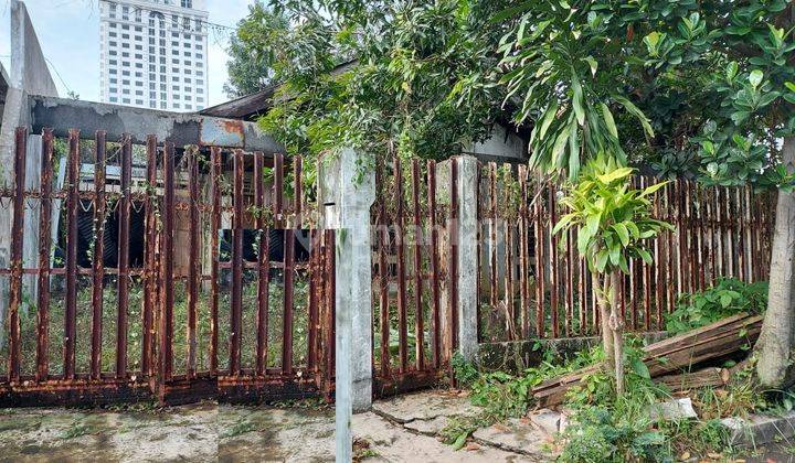 Dijual Rumah Lama SHM di Darmo Permai Selatan Surabaya 1