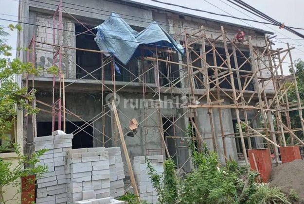 Rumah Baru Hook Dijual di Bhaskara Selatan Surabaya 1