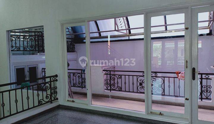 Dijual Rumah Furnish di Villa Taman Gapura Surabaya 1