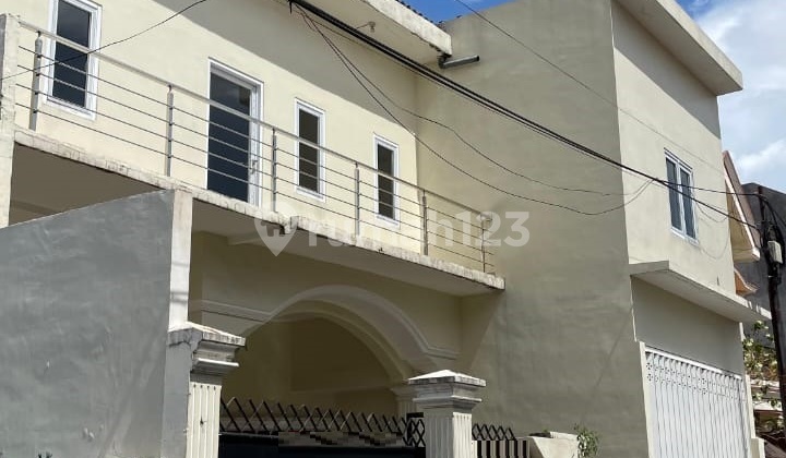 Rumah Dijual Darmo Permai Utara, Surabaya 1