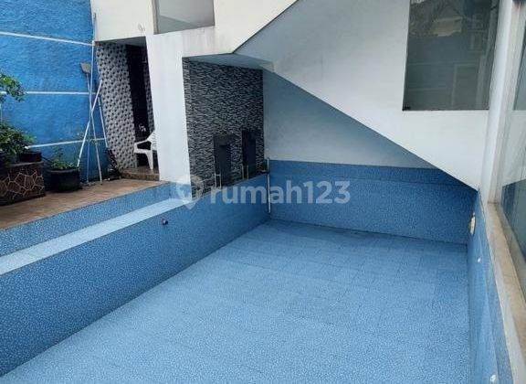 Rumah 3 Lantai Dengan Kolam Renang di Sutera Intan Alam Sutera Tangerang 1