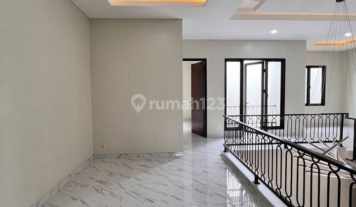 Rumah Modern Bagus Siap Huni Villa Melati Mas Tangerang 2