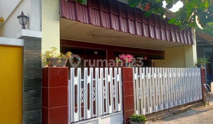 Dijual rumah Strategis Sarijadi Bandung 2