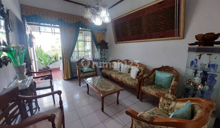 Rumah Hoek di Gegerkalong Bandung Utara  1