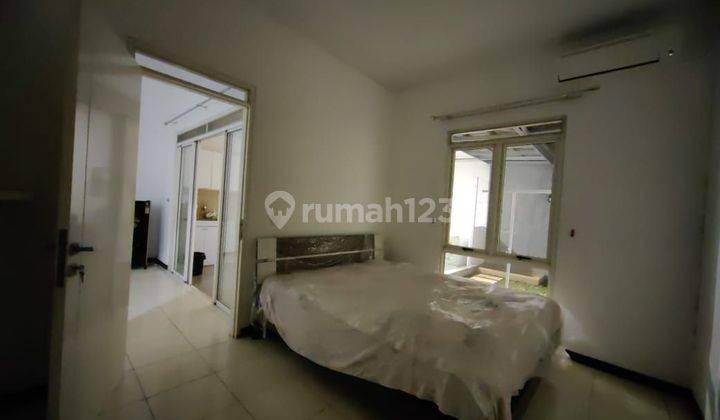 Rumah Semi Furnished di Kota Baru Parahyangan Tatar Purba
 2