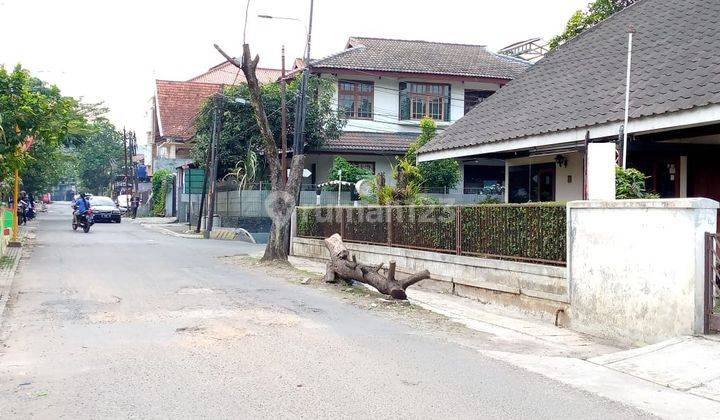 Rumah Hoek Klasik Hitung Tanah Cikutra Baru  2