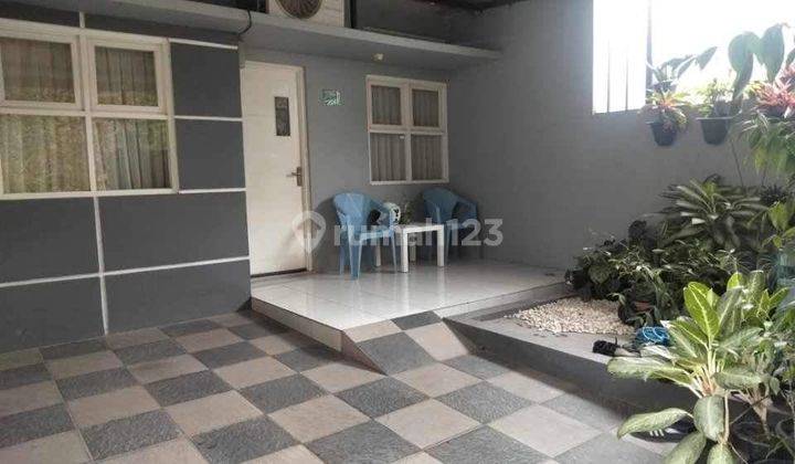 Rumah Dalam Komplek Puri Kahuripan Cimahi 
 1