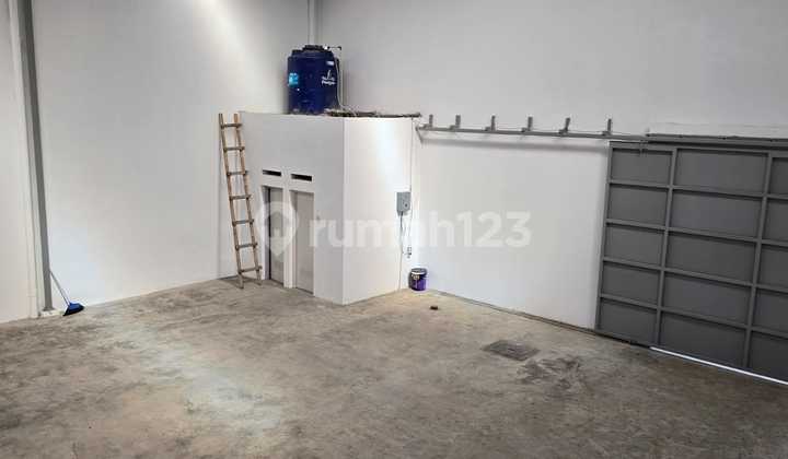 Gudang / ruang kerja di Mainroad Kerkoff Cimahi