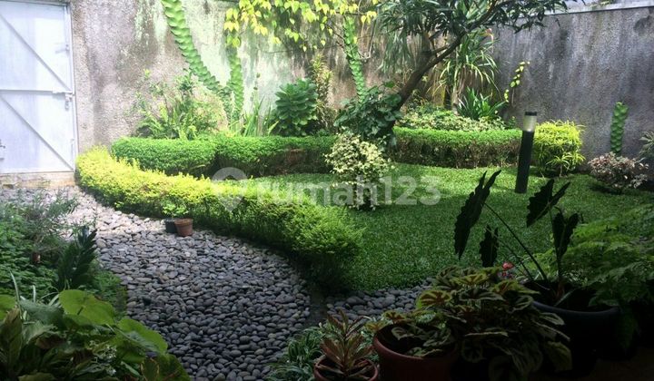 Rumah Setra Duta Cemara 2