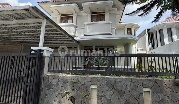 House in Guru Gantangan, Kota Baru Parahyangan