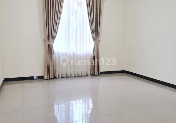 Rumah Bagus 2 Lantai Hadap Timur Taman Kopo Indah 5 Tki5 Cluster Springville 2