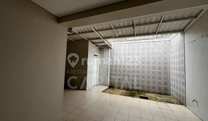 Ready-to-Occupy House in Tatar Wangsakerta, Kota Baru Parahyangan