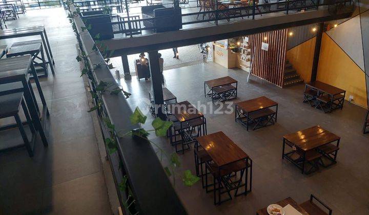 Bangunan ex Cafe di Jl. Terusan kopo Baru