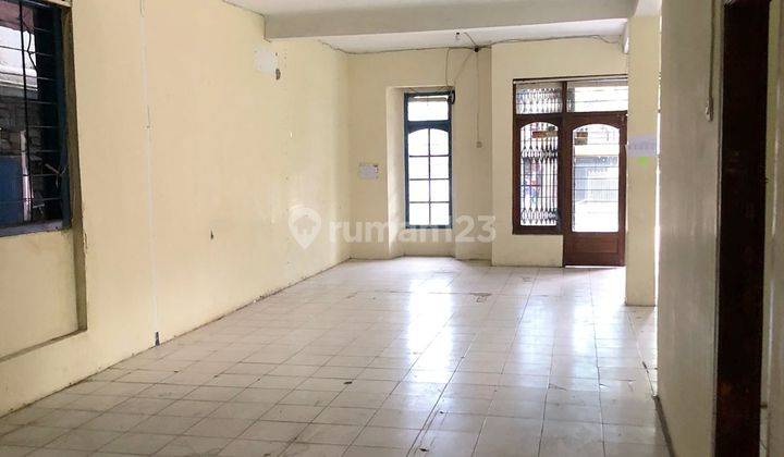 Ruang Usaha di Kolonel Masturi 300 m 2