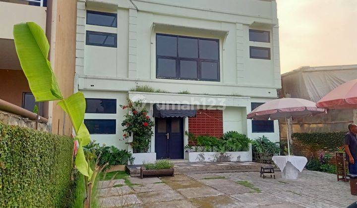 Jual Rumah Usaha Di Jl. Sersan Bajuri Cihideung 3 Lantai 1