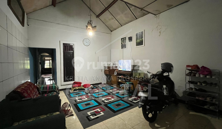 House in North Corner Cimahi 2