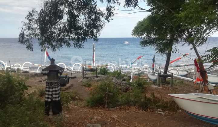 Tanah dengan View Laut Lepas Berbatasan Langsung dengan Pantai di Tulamben Karangasem Bali