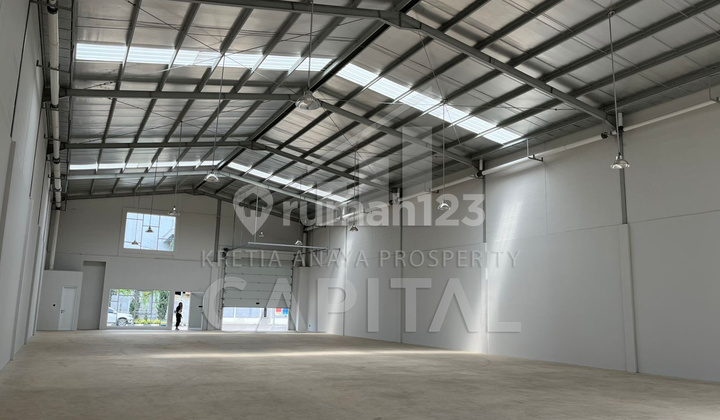 New Warehouse in Modern Warehouse Complex - Cimareme Available in several sizes with premium design