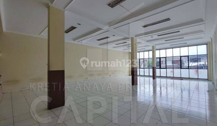 Ruko Luas  Strategis Di Surya Sumantri 1