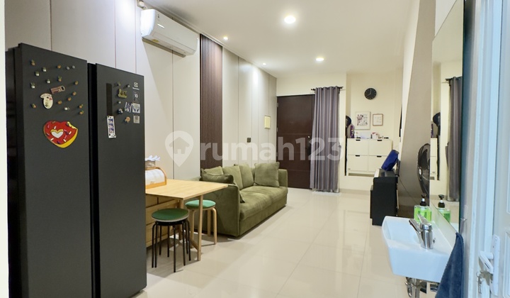 Fully Furnished and Ready-to-Occupy House in Green Village Complex, Cipondoh 2