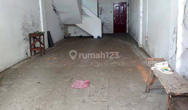 Disewakan Ruko 3 Lantai di Srengseng, Kembangan, Jakarta Barat 2