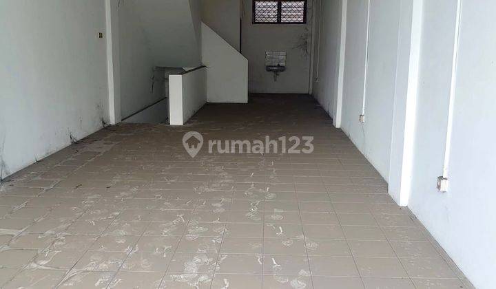 Disewakan Ruko 3 Lantai di Srengseng, Kembangan, Jakarta Barat 1