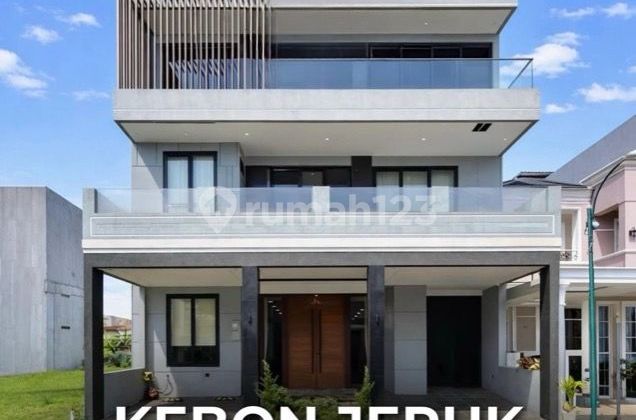 Rumahstrategis Mewah 3 Lantai Siap Huni 5 Kamar di Jakarta Barat 2