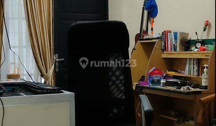 Ruko Komesil 2 Lantai Siap Huni di Hasyim Ashari Pinang Tangerang 2