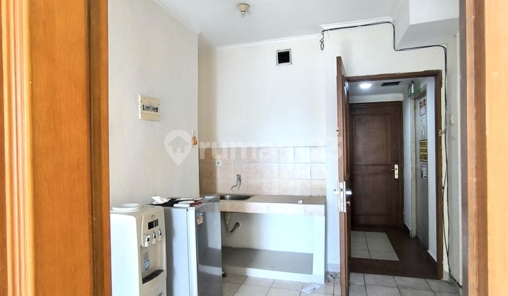 Gajah Mada Mediterania Apartment Semi-Furnished Condition Gajah Mada Mediterania Apartment Semi-Furnished Condition