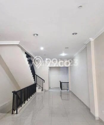 Ready-to-Use 4-Story Ruko Foodcity in Strategic Green Lake City Ready-to-Use 4-Story Ruko Foodcity in Strategic Green Lake City