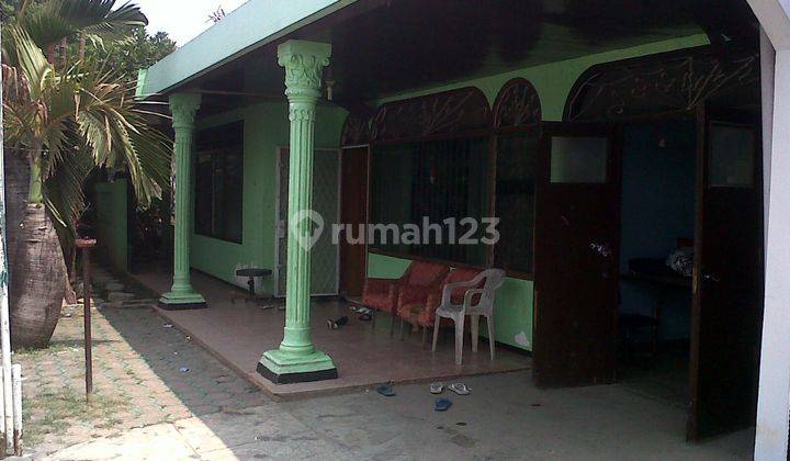 RUMAH DENGAN TANAH LUAS & MURAH DI DEPOK
Lokasi Strategis  2