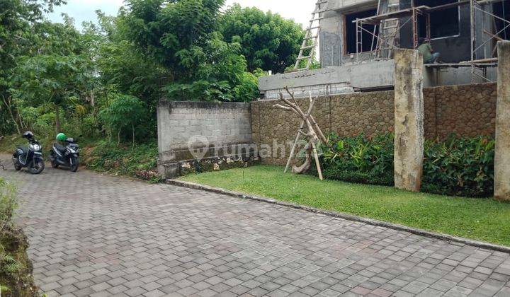 Lease hold / dikontrakan tanah di komplek villa komersil di ungasan 2