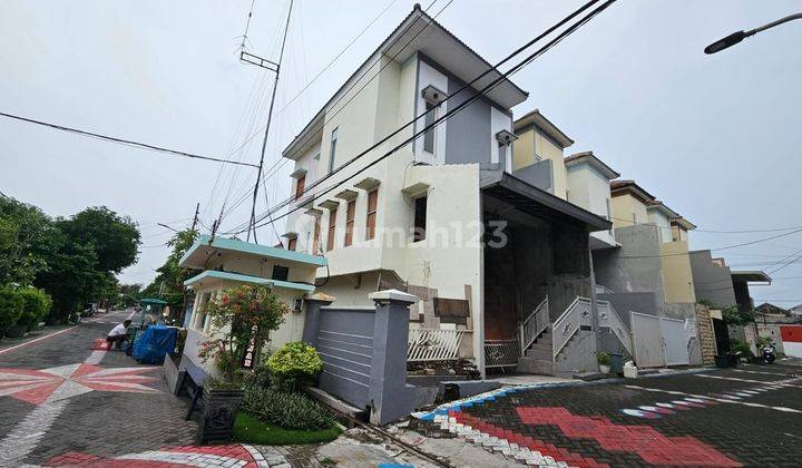 Rumah 3 Lantai Siap Huni..selangkah Ke Merr Harga Bu 1