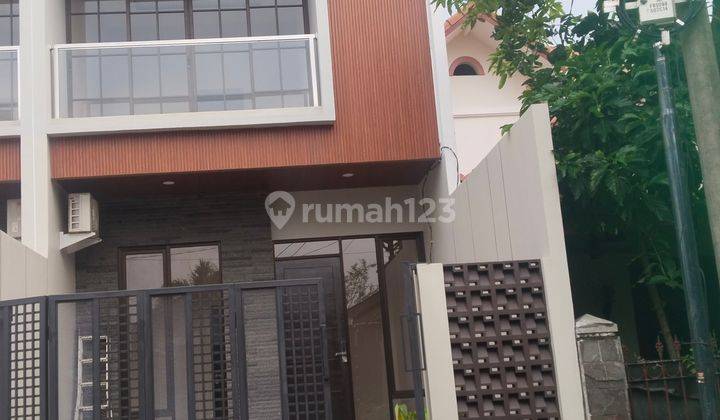 Rumah 2 Lantai Mepet Merr Semi Furnish Lokasi Terbaik Di Rungkut 2