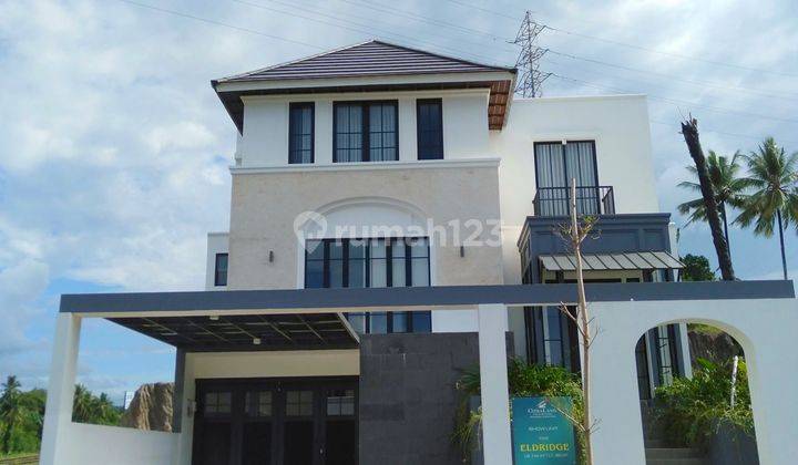 Rumah Mewah Dua Lantai Ruangan Super Luas Di Citraland Winangun Manado  1